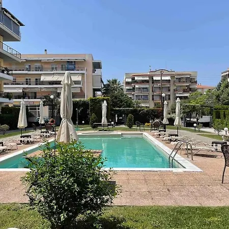 Jimmy's Pool Apartment
